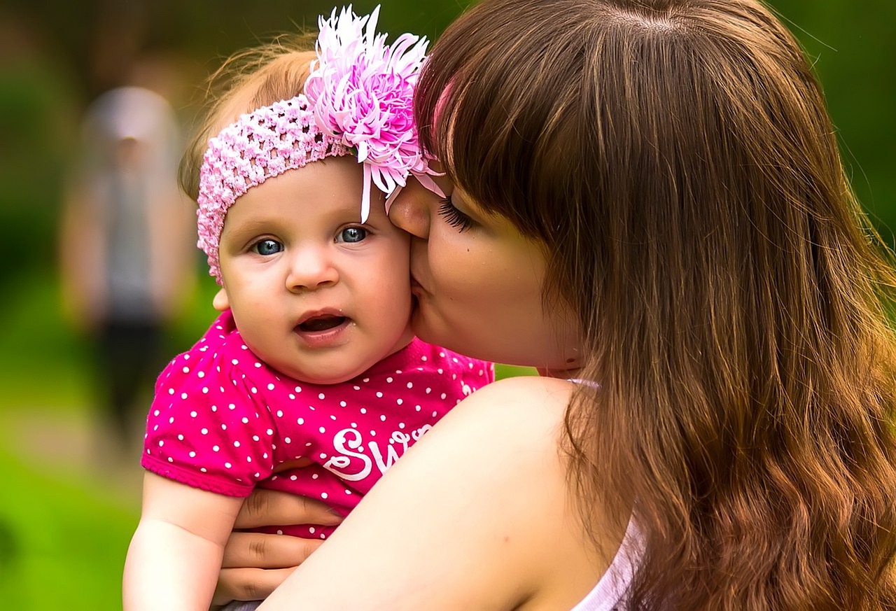 2025女宝宝取名排行榜2025年蛇年女宝宝的名字姓张2022女宝宝最佳取名